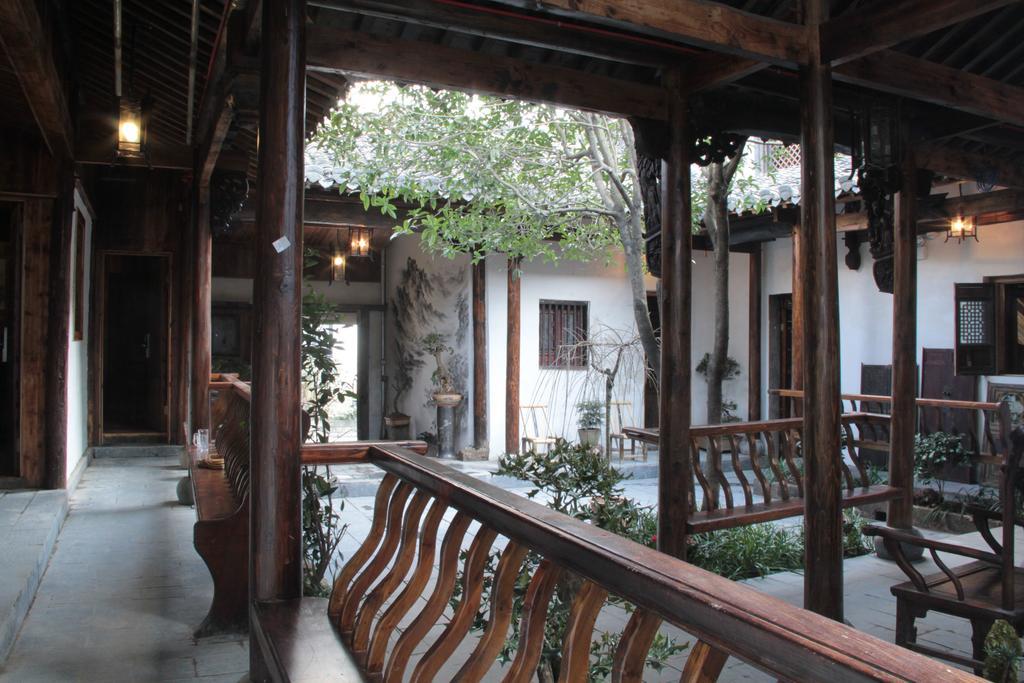 Old Street Courtyard Apartamento Montanhas Montanhas Huangshan Exterior foto