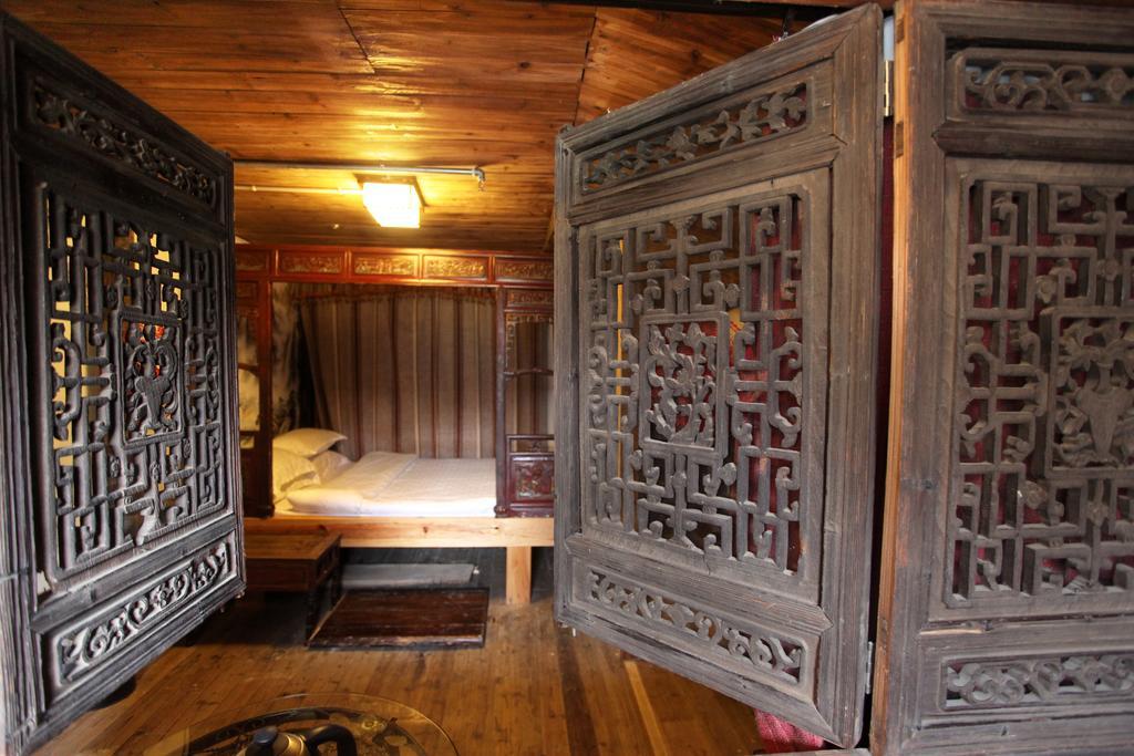 Old Street Courtyard Apartamento Montanhas Montanhas Huangshan Exterior foto